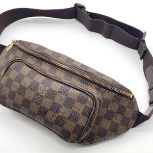 Auth Louis Vuitton Damier Ebene
Bum Bag Melville